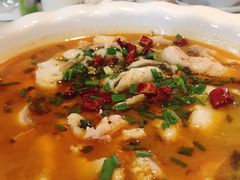 酸菜鱼-香满锅老北京羊蝎子火锅·家常菜(新街口店)