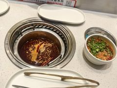 -龍歌自助小火锅(市南金茂湾店)