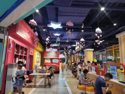 -LuckyStar幸运星家庭娱乐中心(东莞国贸店)