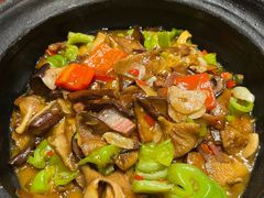 -老滇山寨•云南特色菜•地方菜•民族风情歌舞表演(金碧店)