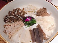 川门毛肚七绝-哥老官重庆美蛙鱼头(西湖银泰十一哥店)