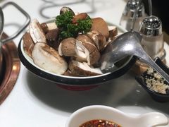 -洪氏嗨捞·猪肚鸡火锅(阳光天地店)