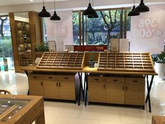-宝丽眼镜(湖墅店)