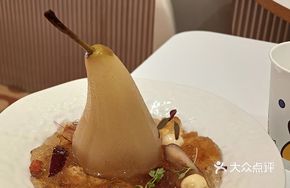 Taojiao and Rock Sugar Simmered Pear