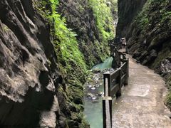 -龙水峡地缝景区