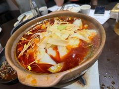 -聚汇三少·龙虾·中餐厅(莫邪路新天地店)