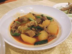 土豆烧牛肉-巴扎美食·新疆菜·西域歌舞表演餐厅(新疆大厦店)