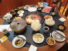 -沸炉重庆老火锅(军事博物馆店)