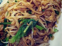 瘦肉鸡蛋炒河粉-覃记海鲜美食餐厅