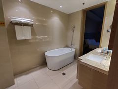 -兴芮温泉度假区