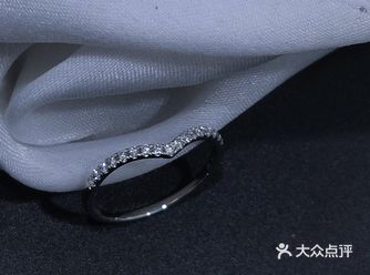 超百搭18k钻石小排戒|20岁女孩必备品