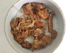 牛腩饭-旨亭街排骨饭(莞城店)