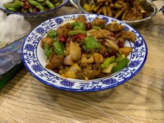 -江城燕子大排档(江汉路步行街店)