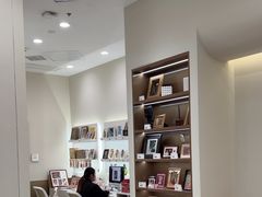 -HIMO海马体照相馆(上海华润CP静安店)