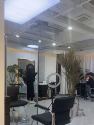 -V7 HAIR SALON