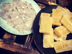 -乡土黄·鲜牛肉火锅·小龙虾(兴业街店)