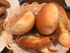 自制面包篮-宝莱纳啤酒花园餐厅PAULANER BRAUHAUS Nanjing(广州路店)