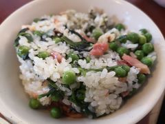 -佬钱湾仔(衣裳街店)