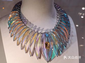 永不过时的经典——宝诗龙珠宝展
