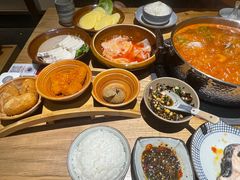 -野山舂·贵州现舂酸汤牛肉(东山店)