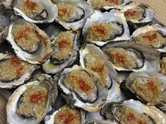 -蚝哥花姐湛江烤生蚝(美丽湾市场店)