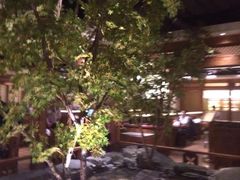 -萨拉伯尔(燕莎友谊商城店)