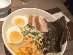 -港丽餐厅(来福士店)