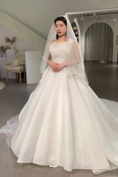 -艾米丽婚纱礼服