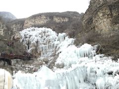 -大平台龙居瀑布旅游区