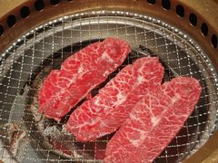 -山川小町·极番烧肉(新地假日广场店)