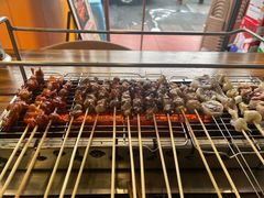 -哈尔滨小酒馆·鲜肉现穿自助烧烤(康新花园店)