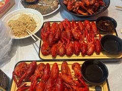 -肥肥虾庄·金牌油焖大虾(首义路店)