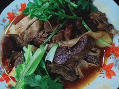 红烧牛肉-梯坎豆花