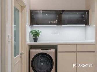 白色+米色亮色空间  让厨房面积大一倍  【设计难点