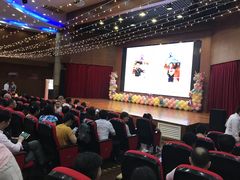 -上海市民办金苹果学校