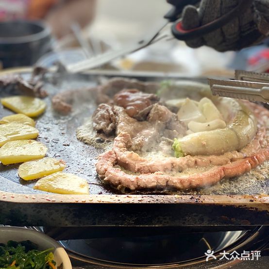 火山石黄牛肥肠(城阳店)