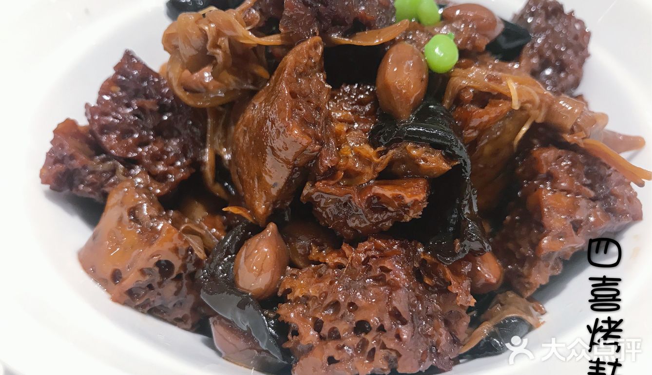 酒香草头很有本帮味，狮子头也很不错