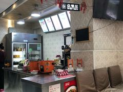 -丽丽三鲜螺蛳粉(田林路店)