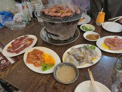 -韩风烤牛肉冷面店