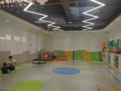-金色雨林感统教育(北苑华贸天地店)