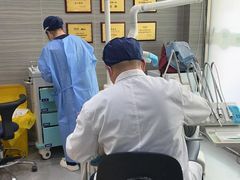 -上海仁爱医院口腔科 · 种植
