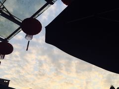 -呷哺呷哺(普陀乐购真北店)
