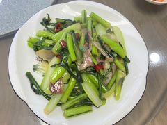 藜蒿炒腊肉-楚湘园·湖南湖北菜