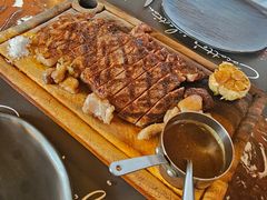 -Cocotte Farm Roast & Winery