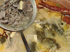 -洱火云南酸菜牛肉火锅(石景山当代商城店)