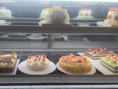 -金马门国际美食百汇(珞喻路店)