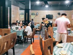 大堂-昱龙大盆牛蛙馆(三兴街总店)