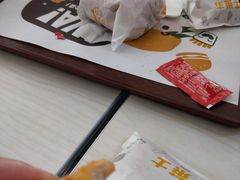 -华莱士·全鸡汉堡(艳粉店)