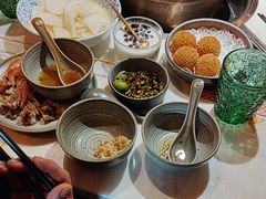 -喃喃椰·糟粕醋·椰子鸡火锅(七堡花园店)