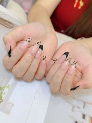 -七彩虹美甲美睫 半永久